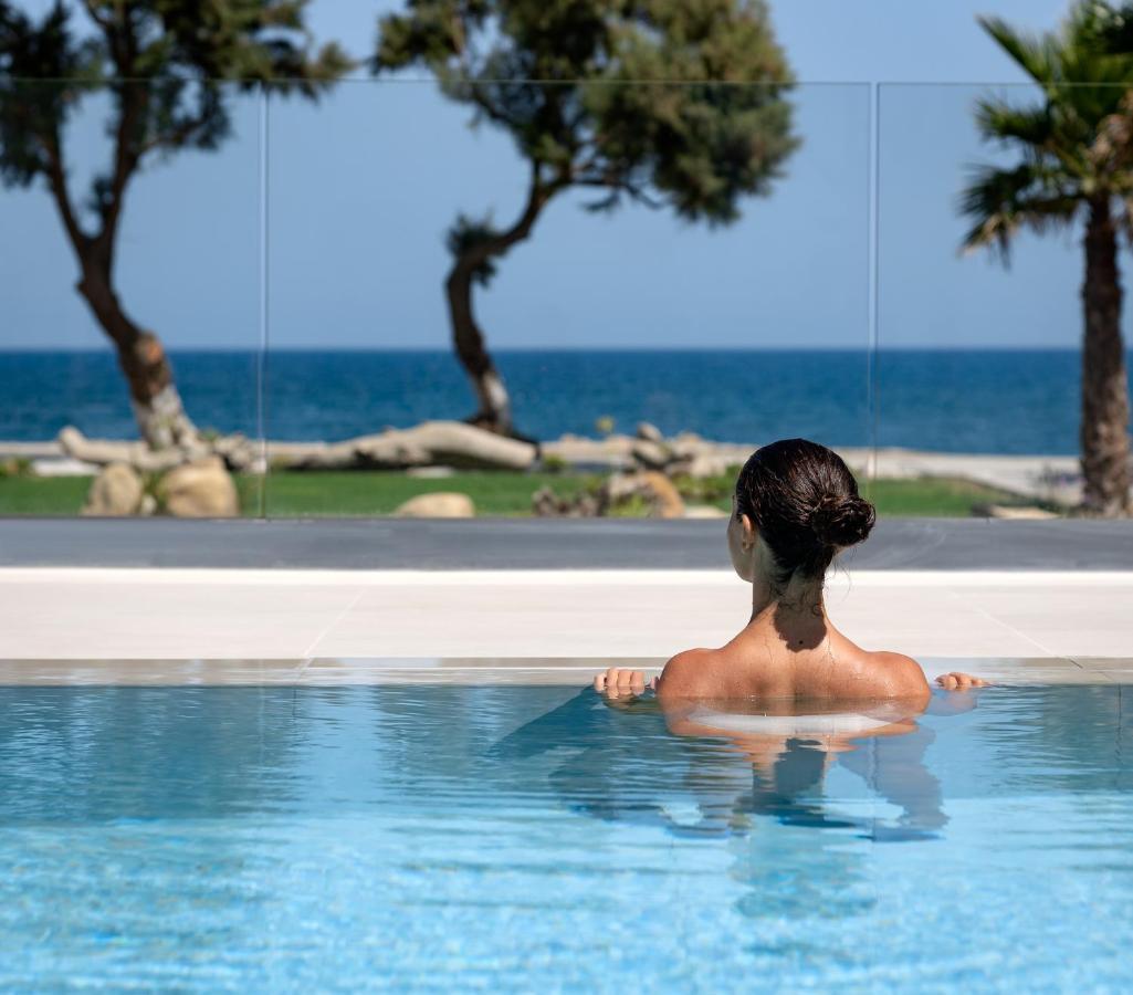 Artemis Seafront Villa, An Evanescence Sea Retreat, By Thinkvilla Tavronitis Eksteriør bilde