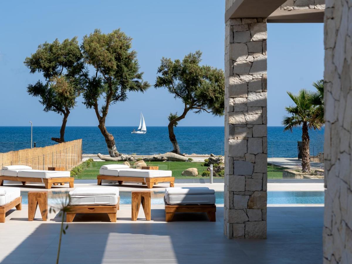 Artemis Seafront Villa, An Evanescence Sea Retreat, By Thinkvilla Tavronitis Eksteriør bilde